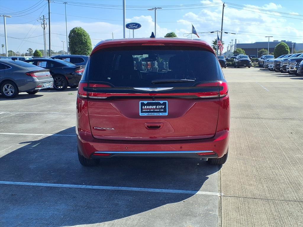2026 Chrysler Pacifica Select Red at League City CDJR