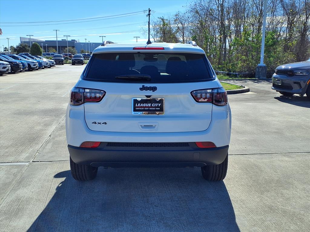 2026 Jeep Compass Latitude Bright White Clearcoat at League City CDJR