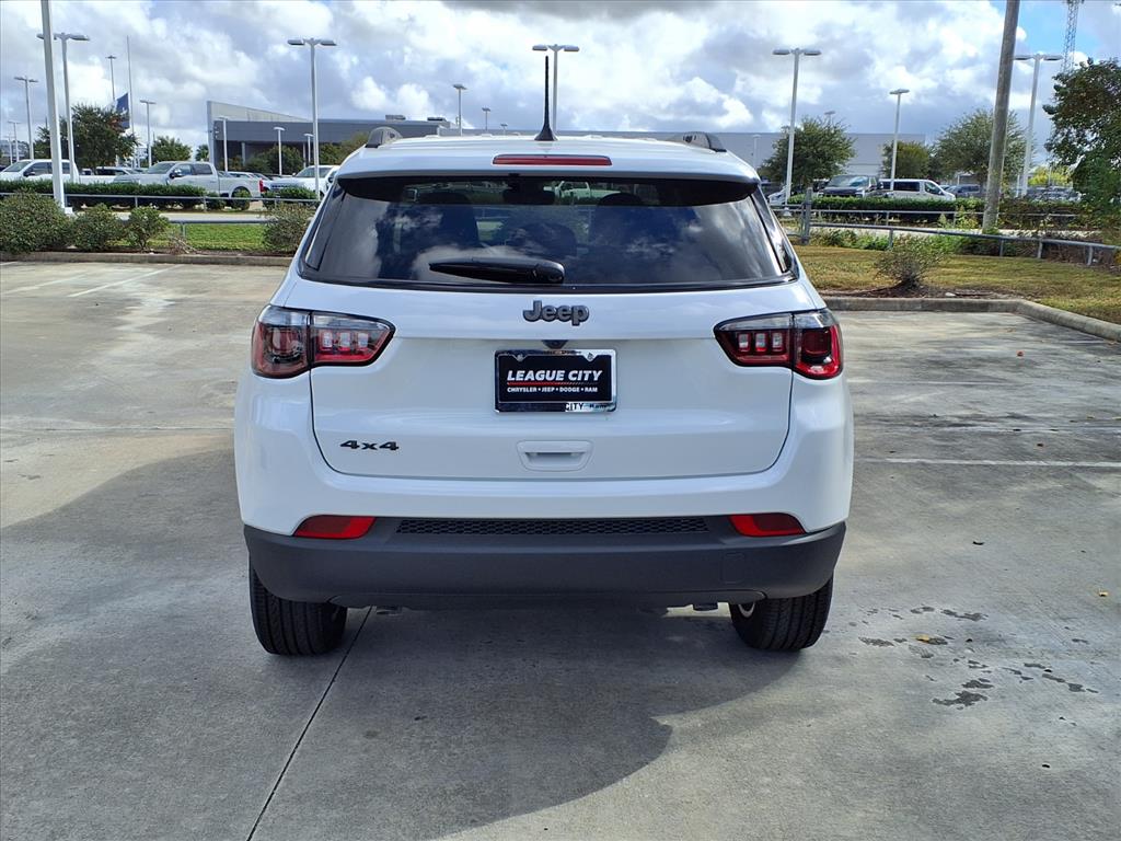 2026 Jeep Compass Latitude Bright White Clearcoat at League City CDJR