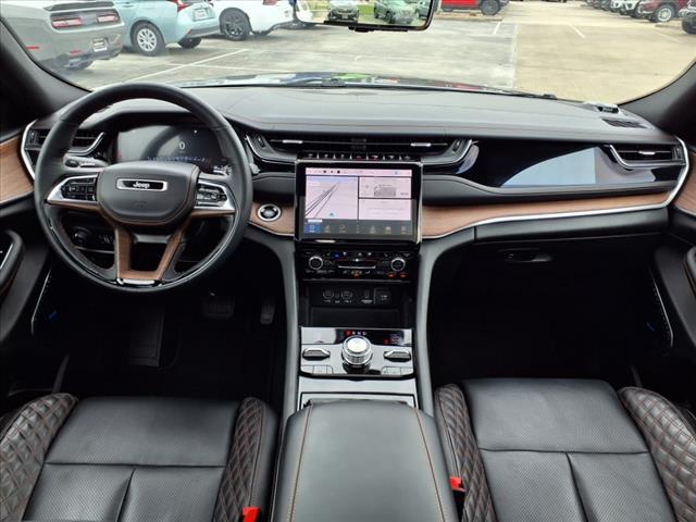 2022 Jeep Grand Cherokee Summit