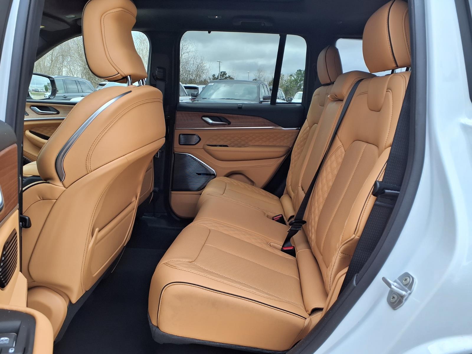 2026 Jeep Grand Cherokee Summit Bright White Clearcoat at League City CDJR