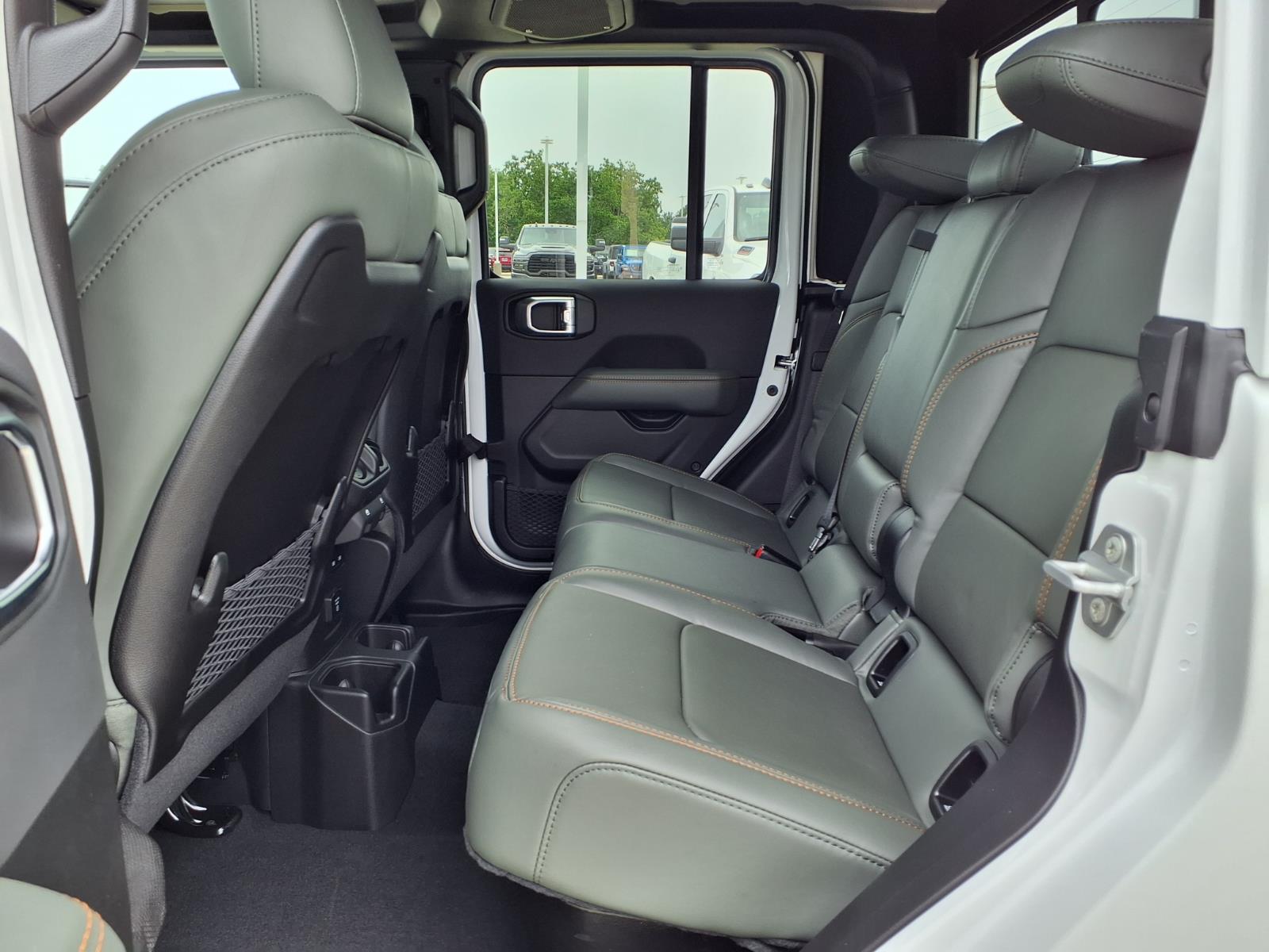 2026 Jeep Gladiator Mojave White at League City CDJR