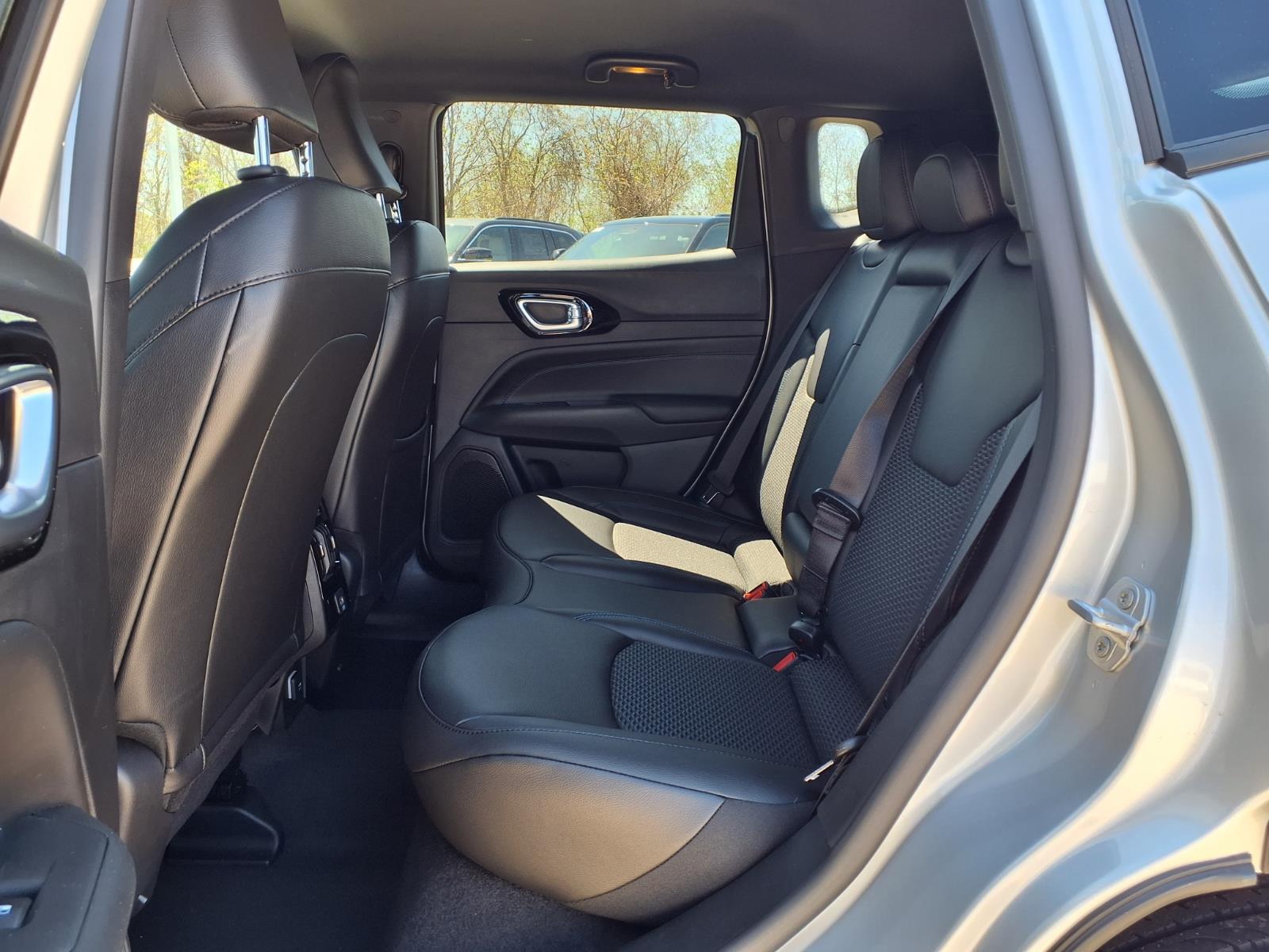 2026 Jeep Compass Latitude Silver at League City CDJR