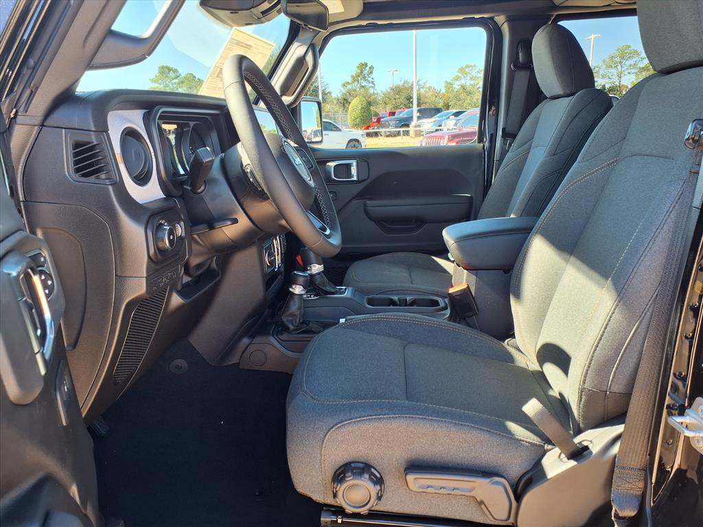 2026 Jeep Wrangler Sport Black Clearcoat at League City CDJR