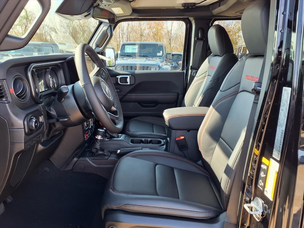 2026 Jeep Wrangler Rubicon Black at League City CDJR