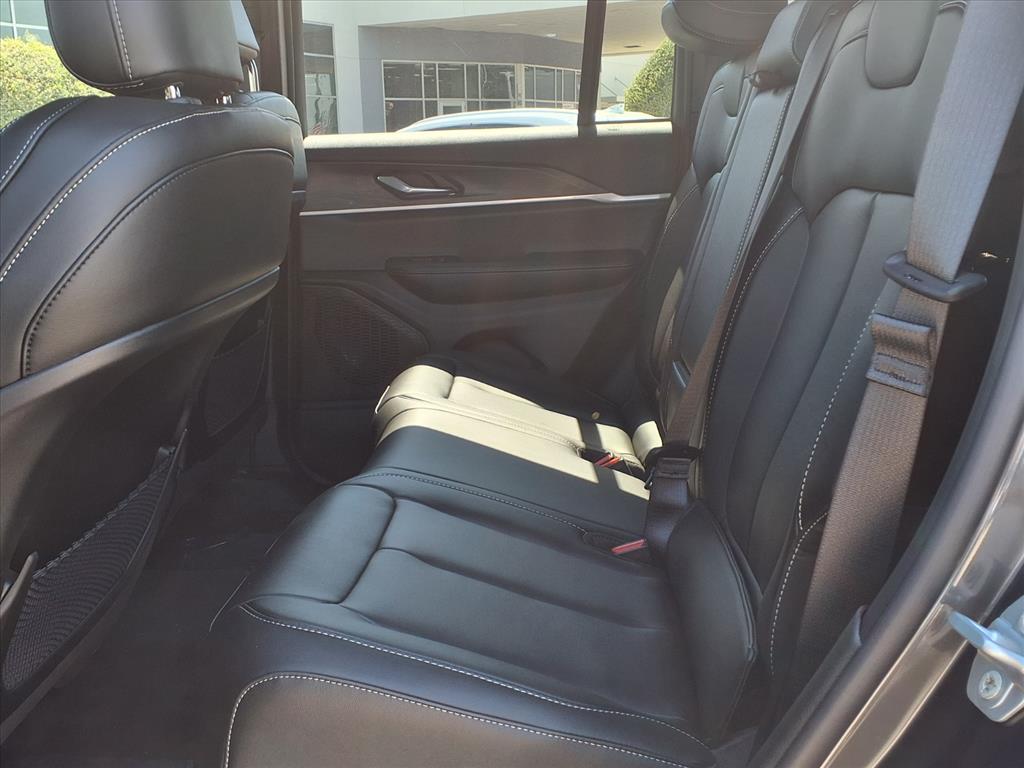 2025 Jeep Grand Cherokee Limited Metallic at League City CDJR