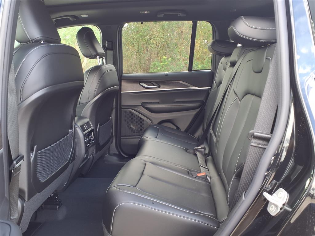 2025 Jeep Grand Cherokee Limited Diamond Black at League City CDJR