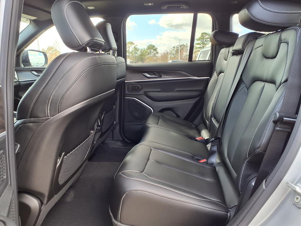 2026 Jeep Grand Cherokee Limited Silver at League City CDJR