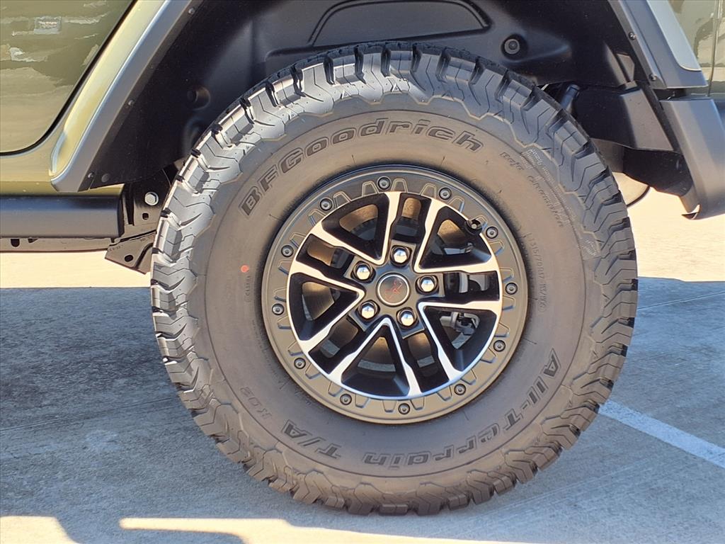 2026 Jeep Wrangler Rubicon Pj5 41 at League City CDJR