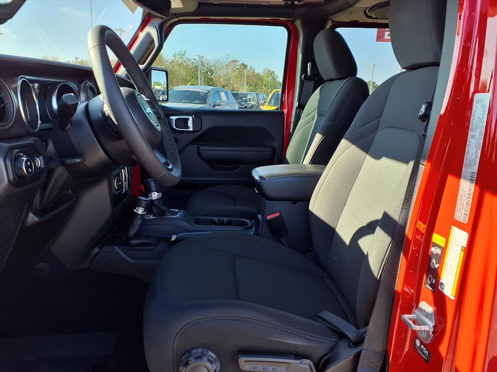 2023 Jeep Gladiator Willys - 6