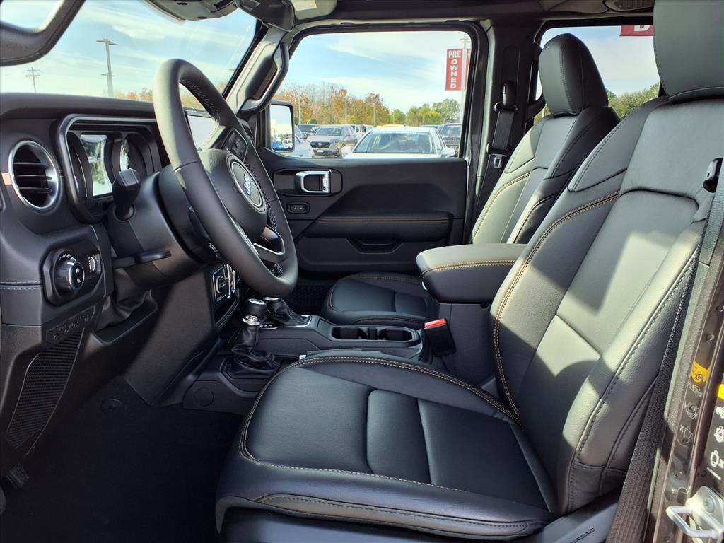 2026 Jeep Gladiator Sport Gray at League City CDJR