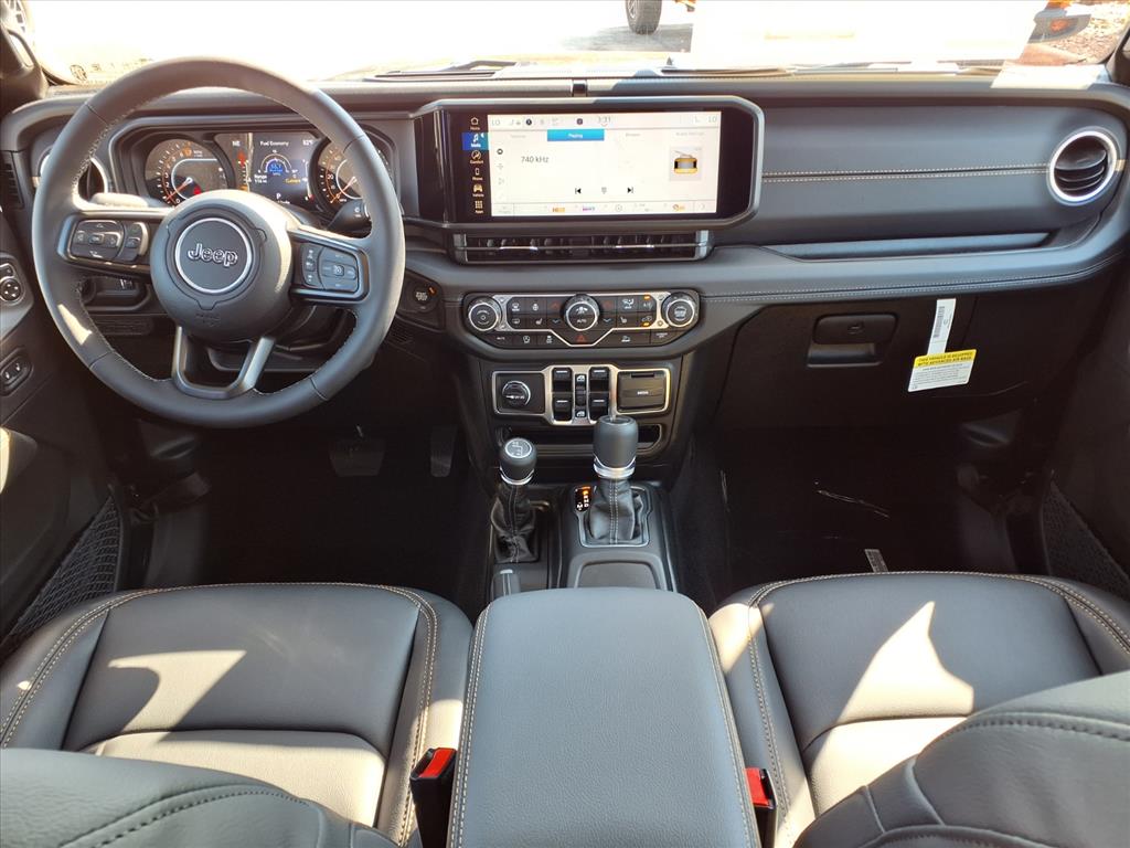 2025 Jeep Gladiator Sport Black Clearcoat at League City CDJR