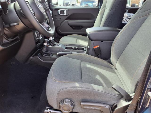 2025 Jeep Gladiator Sport