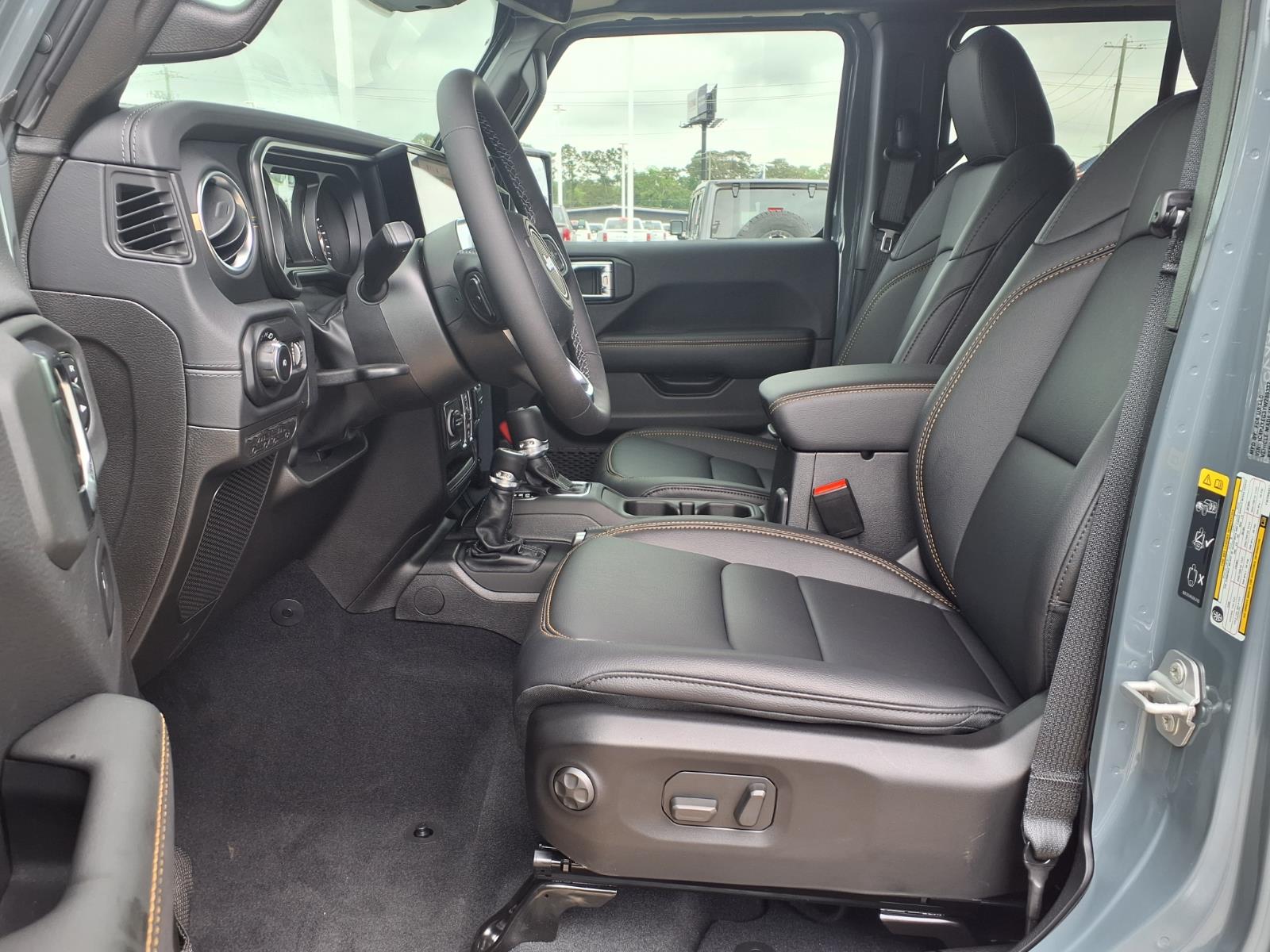 2026 Jeep Wrangler Sahara Anvil at League City CDJR