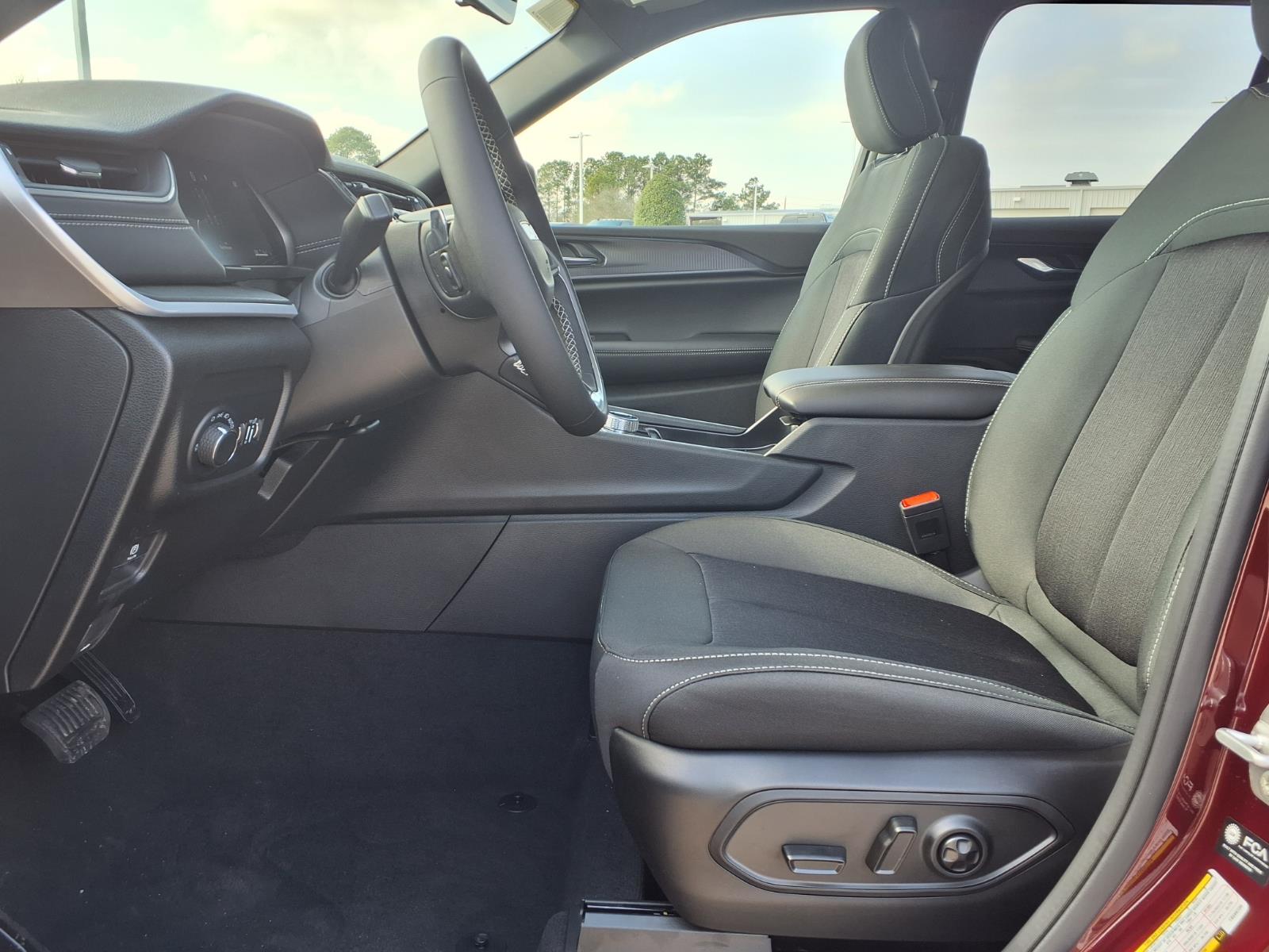 2026 Jeep Grand Cherokee Laredo Velvet Red at League City CDJR