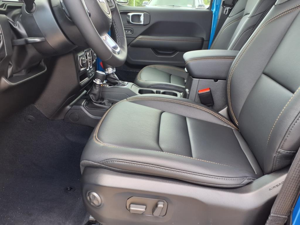 2025 Jeep Wrangler Sahara Hydro Blue Pearl at League City CDJR