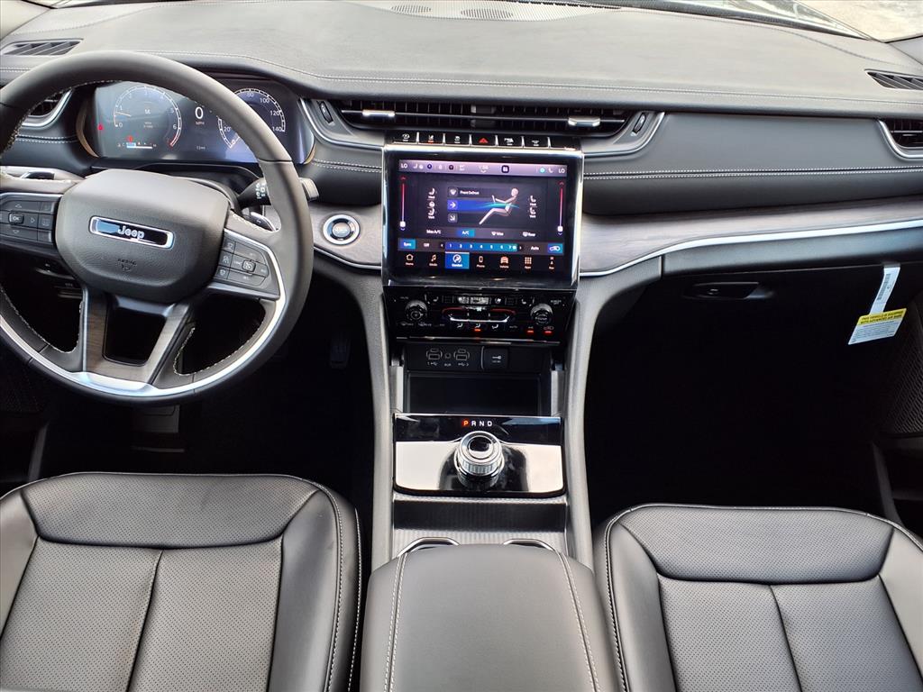 2025 Jeep Grand Cherokee Limited Diamond Black at League City CDJR