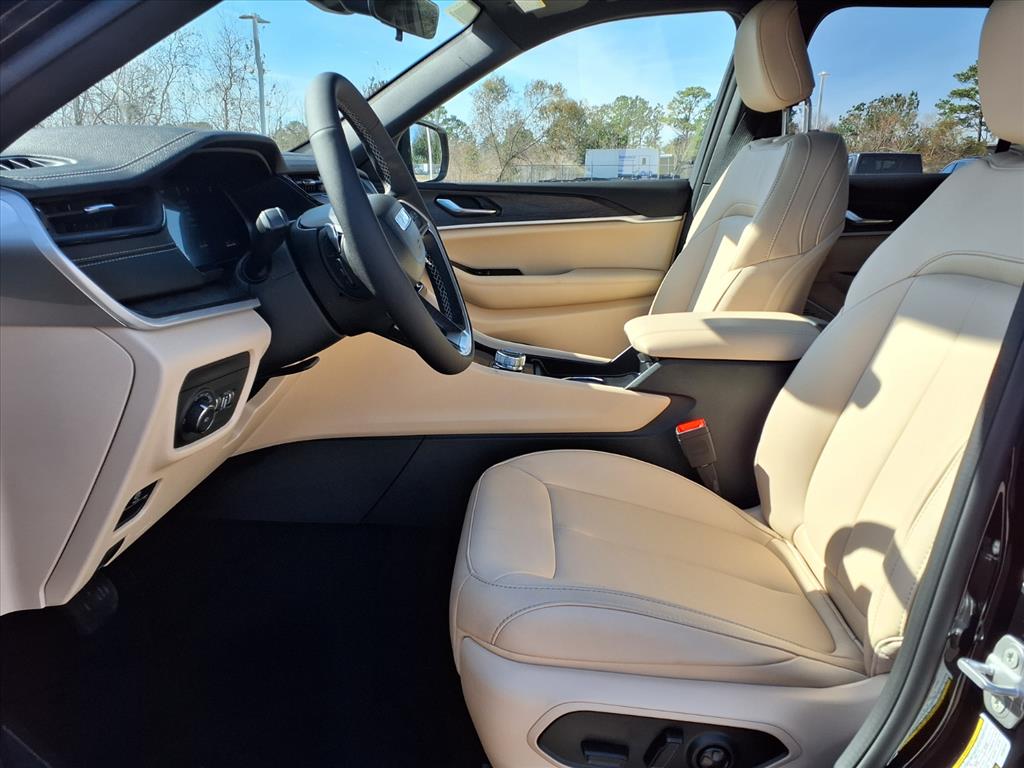 2026 Jeep Grand Cherokee Limited Diamond Black at League City CDJR