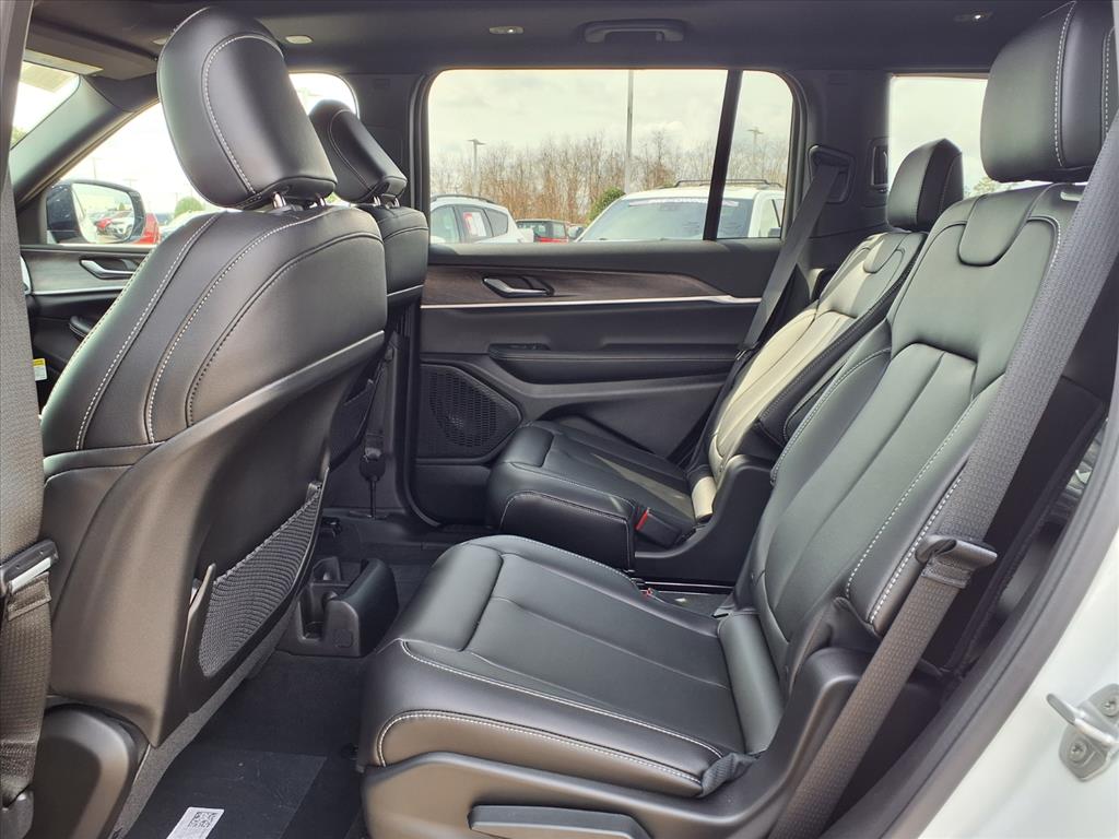 2025 Jeep Grand Cherokee L Limited Bright White Clearcoat at League City CDJR