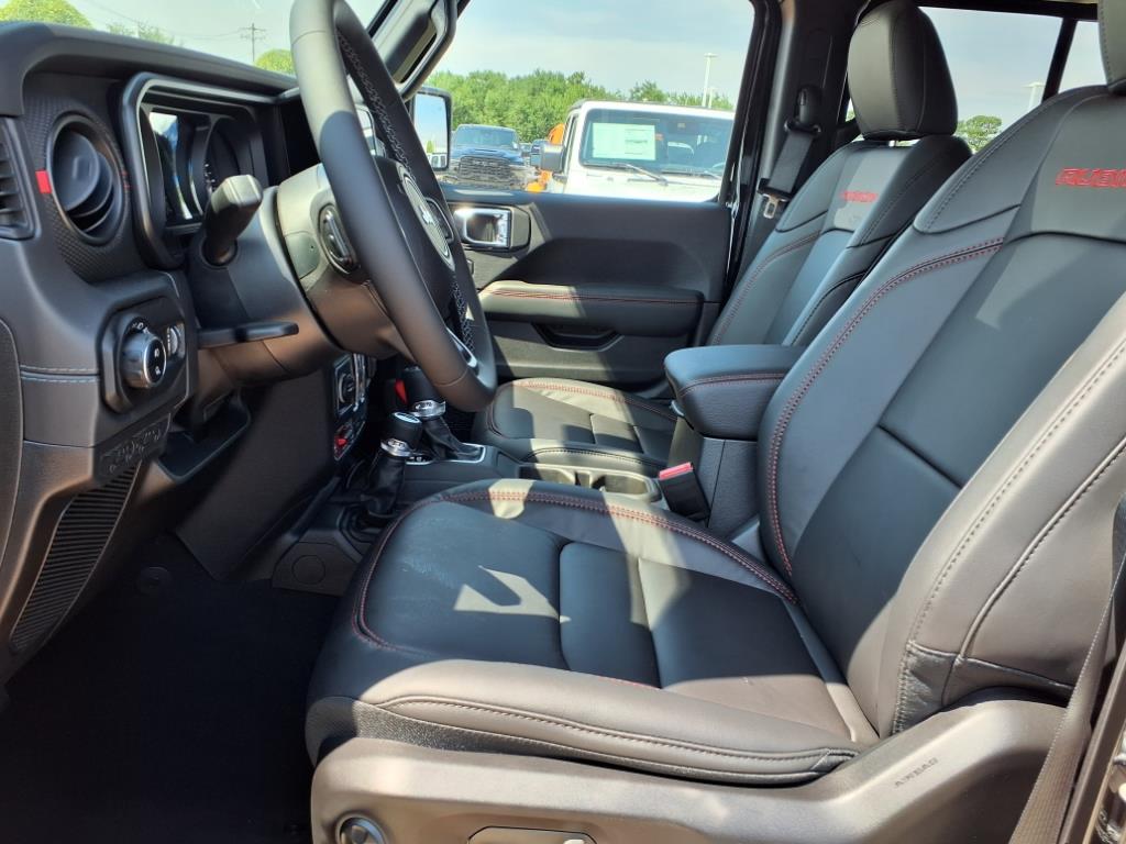 2025 Jeep Gladiator Rubicon Black Clearcoat at League City CDJR