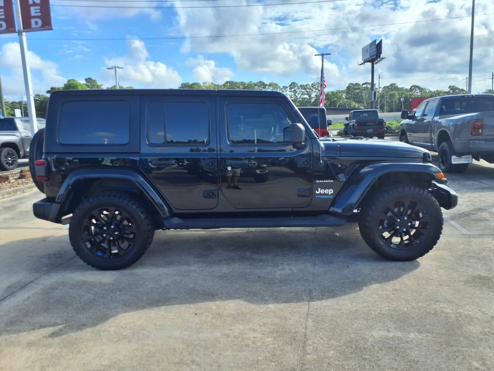 2022 Jeep Wrangler Unlimited Unlimited Sahara 4xe - 8