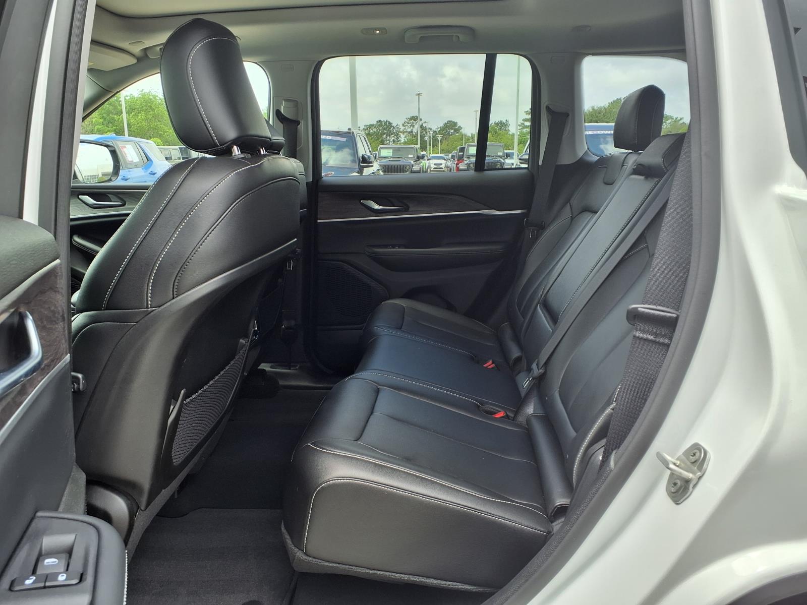 2023 Jeep Grand Cherokee Limited - 8