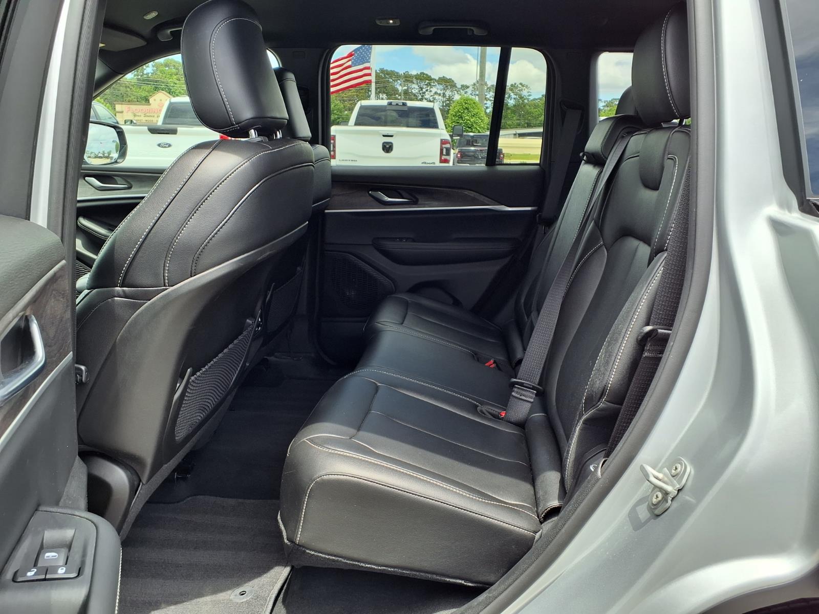 2025 Jeep Grand Cherokee Limited - 8