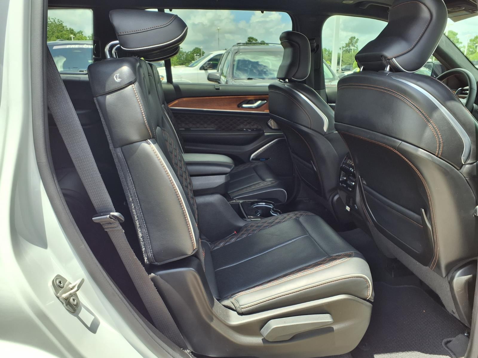 2024 Jeep Grand Cherokee L Summit - 8
