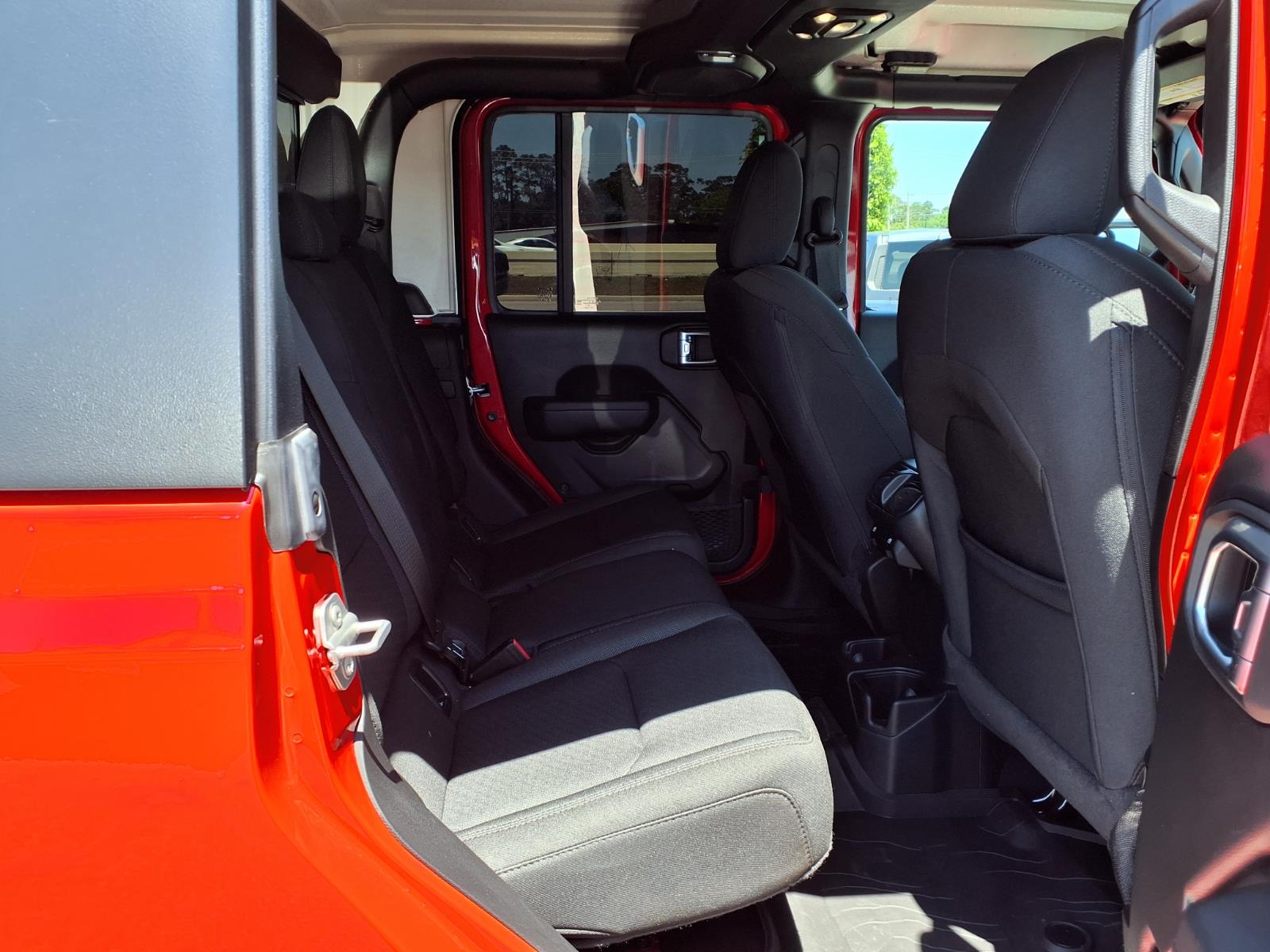 2023 Jeep Gladiator Willys - 8