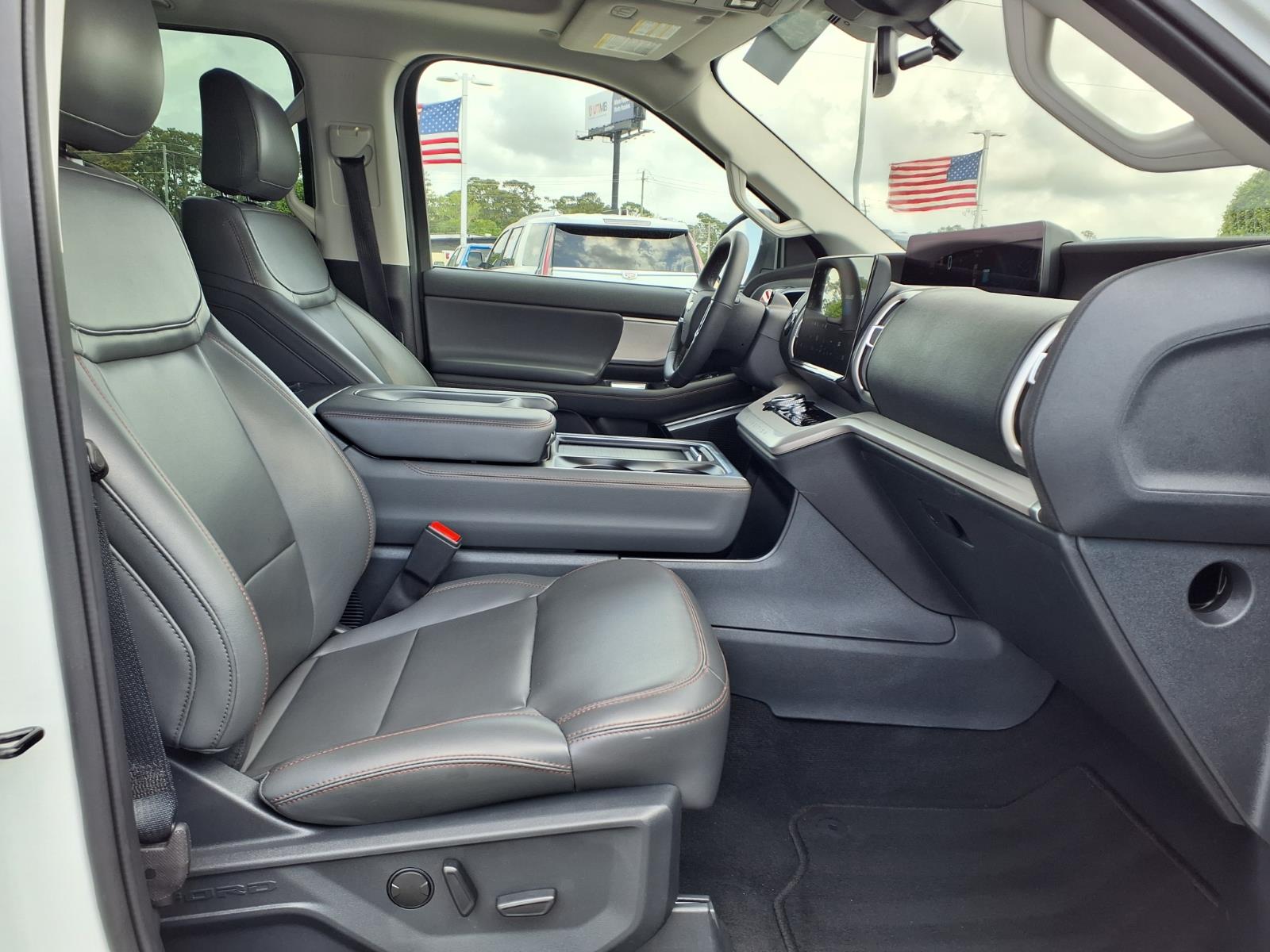 2025 Ford Expedition Active - 8