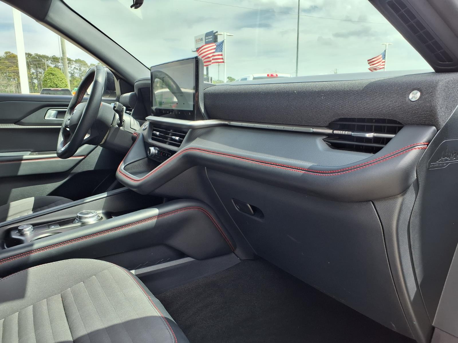 2025 Ford Explorer ST-Line - 8