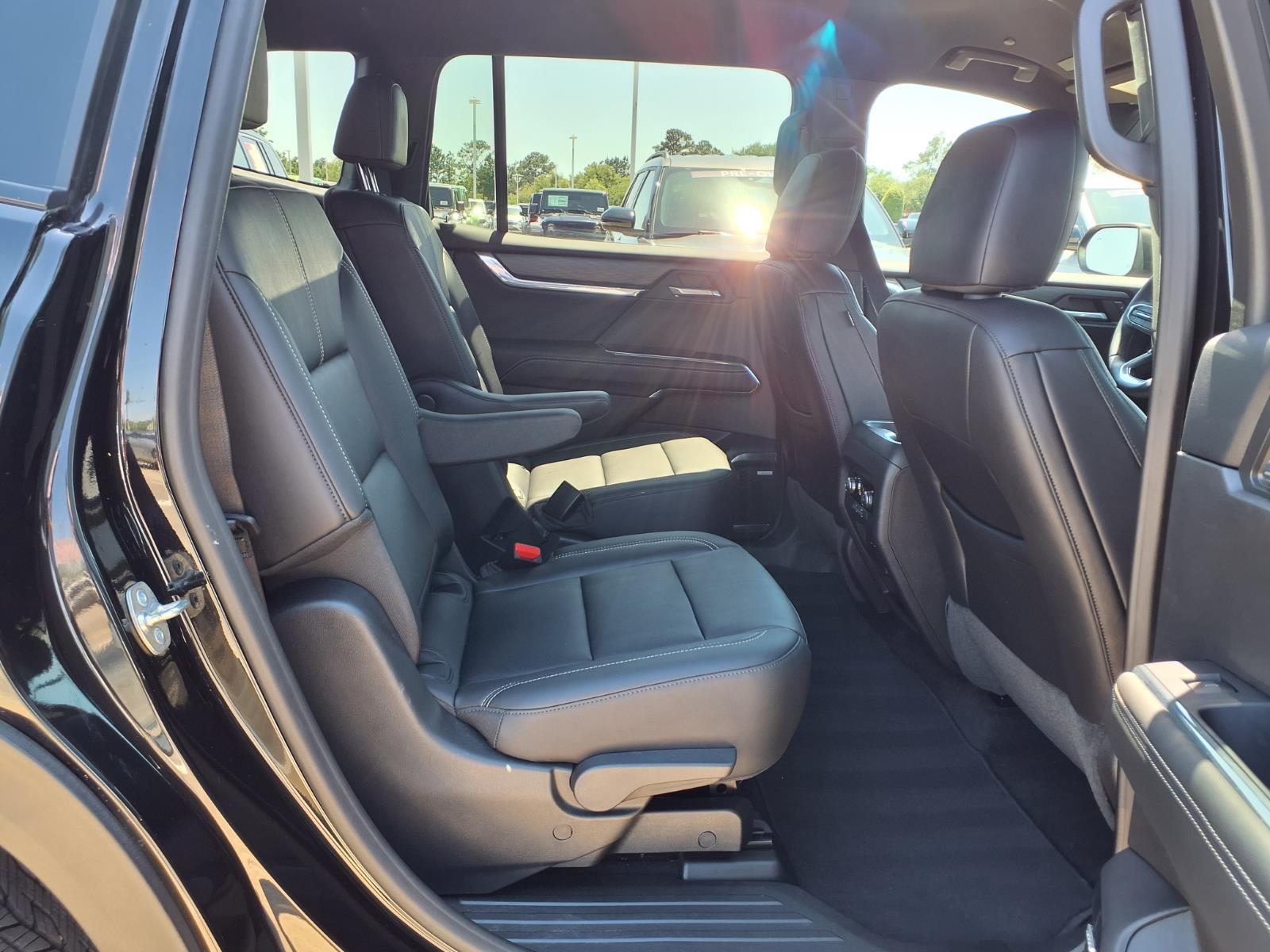 2024 GMC Acadia Elevation - 8