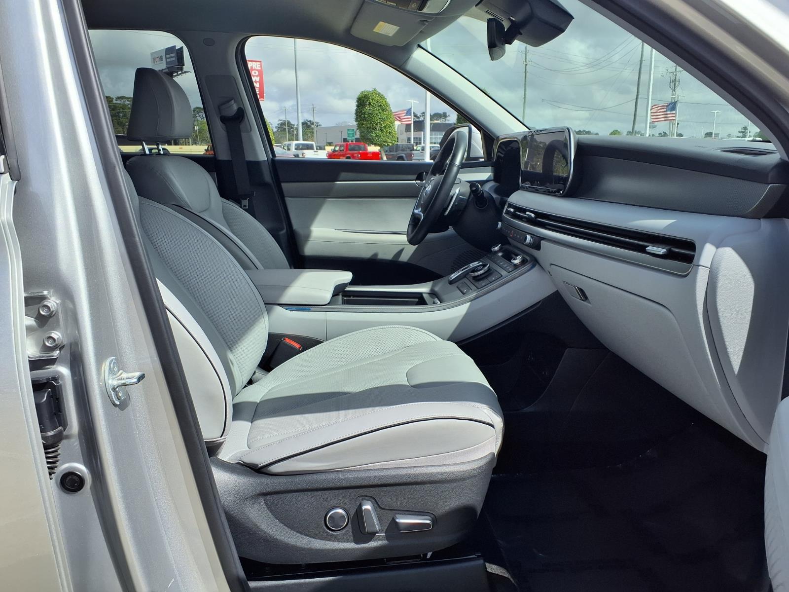 2024 Hyundai PALISADE SEL - 8