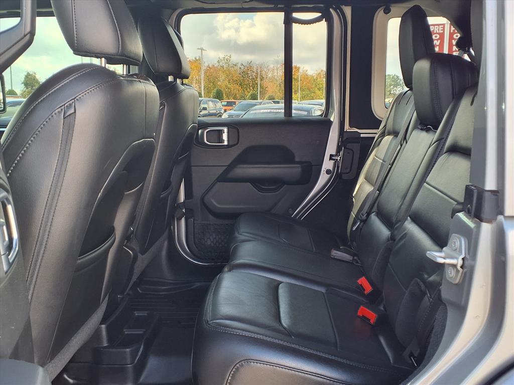 2020 Jeep Wrangler Unlimited Unlimited Sahara Billet Silver Metallic Clearcoat at League City CDJR