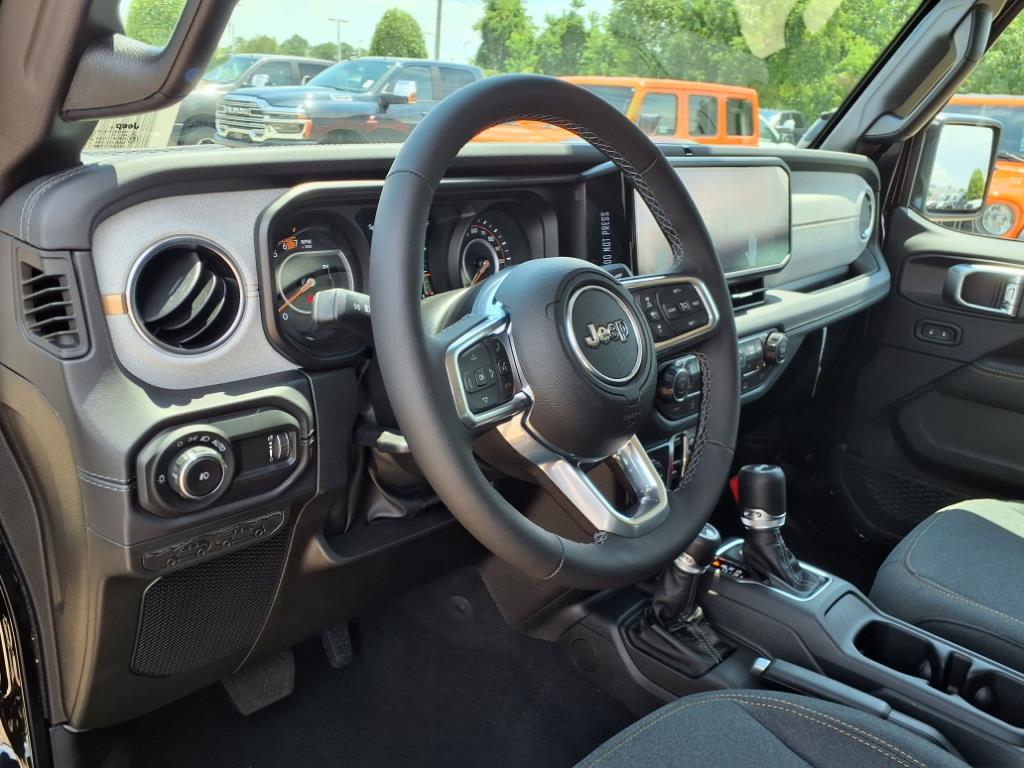 2025 Jeep Wrangler Sahara Black Clearcoat at League City CDJR