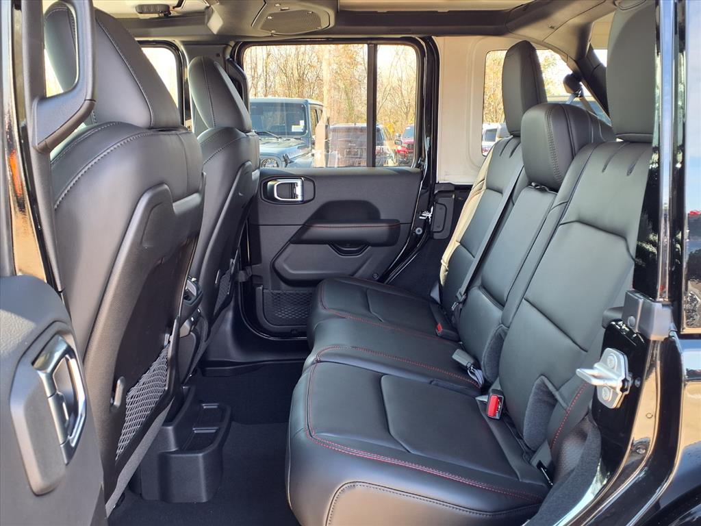 2026 Jeep Wrangler Rubicon Black at League City CDJR