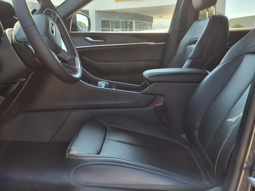 2025 Jeep Grand Cherokee Limited Metallic at League City CDJR