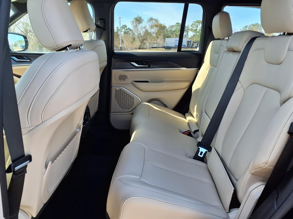 2026 Jeep Grand Cherokee Limited Diamond Black at League City CDJR
