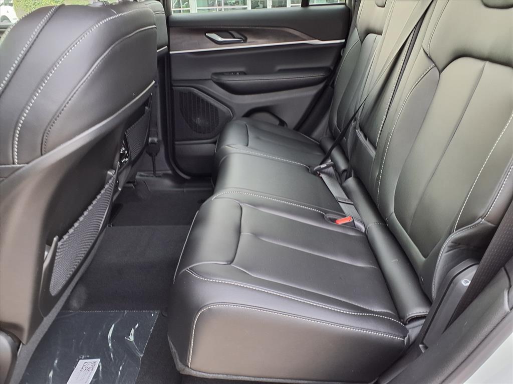 2025 Jeep Grand Cherokee Limited Bright White Clearcoat at League City CDJR