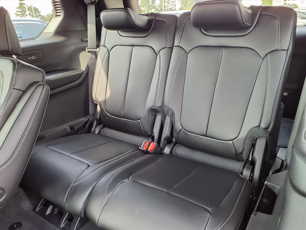 2025 Jeep Grand Cherokee L Limited Bright White Clearcoat at League City CDJR