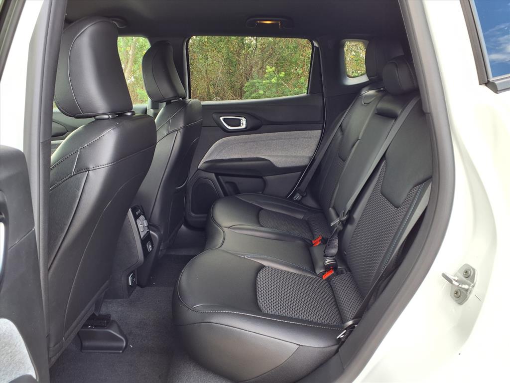 2026 Jeep Compass Latitude Bright White Clearcoat at League City CDJR