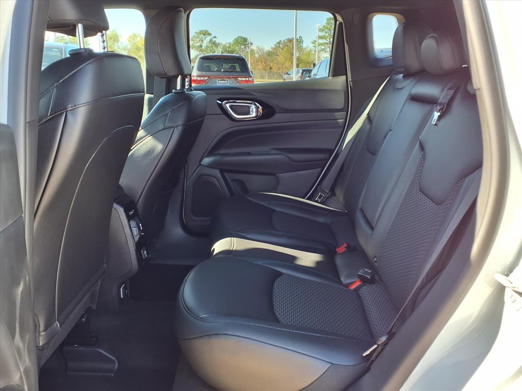 2026 Jeep Compass Latitude Bright White Clearcoat at League City CDJR