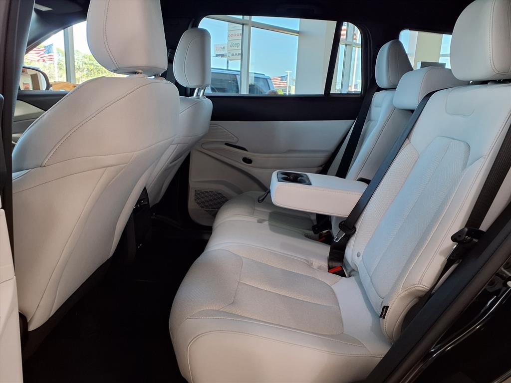 2026 Jeep Cherokee Limited Diamond Black at League City CDJR