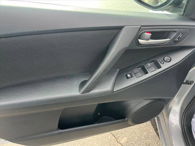 2012 Mazda Mazda3 i Sport - Photo 16