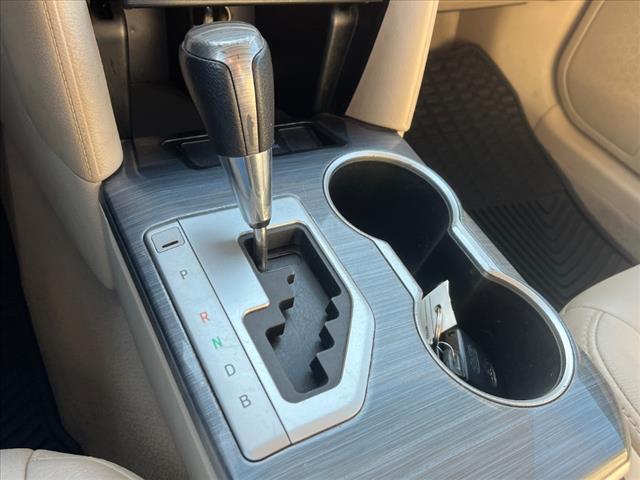 2013 Toyota Camry Hybrid LE - Photo 19