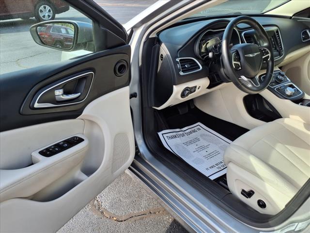 2015 Chrysler 200 Limited