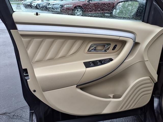 2014 Ford Taurus SE