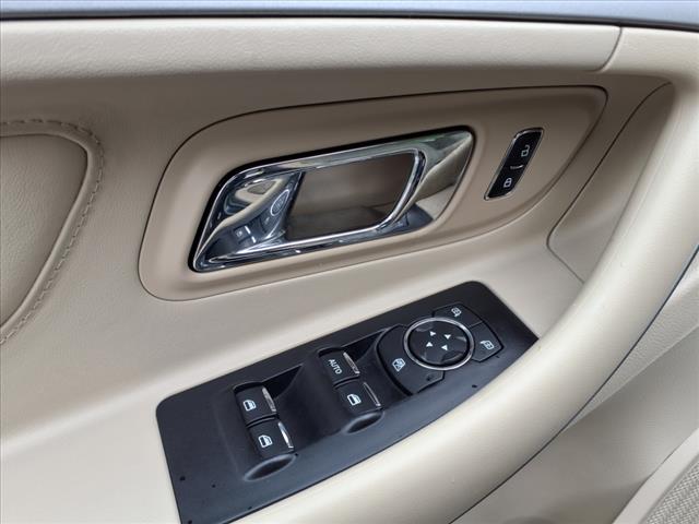 2014 Ford Taurus SE