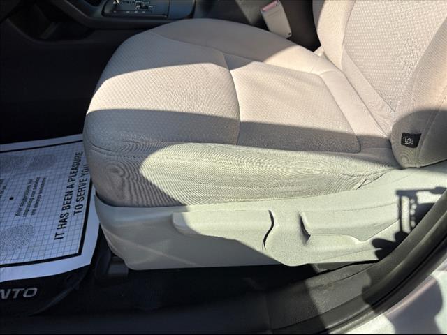2012 Kia Sorento LX