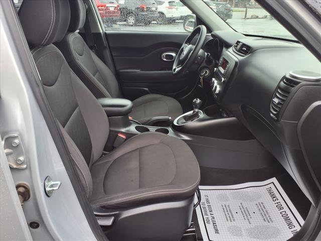 2016 Kia Soul Base